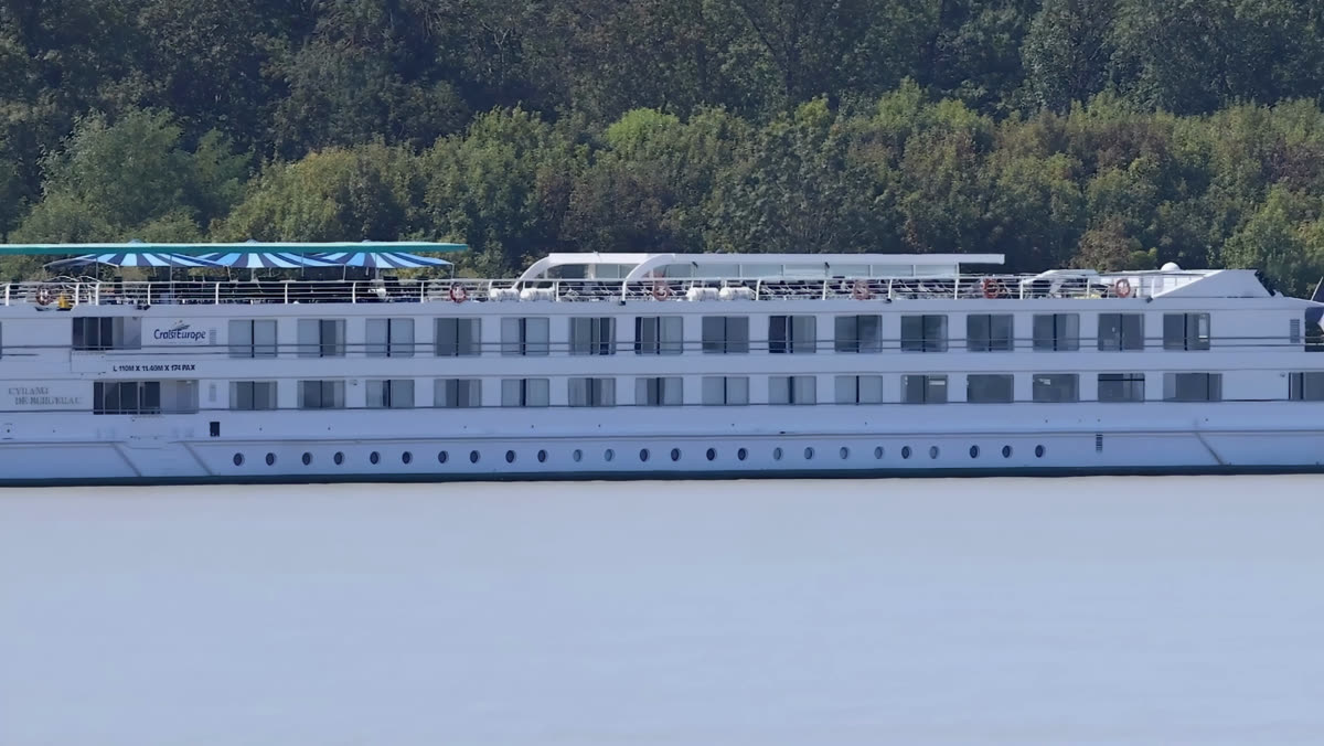 Navio fluvial no Reno